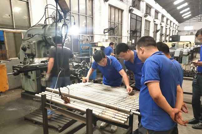 苏州袁建装饰与设计有限公司每周对各个工序进行质量监督检验的现场。